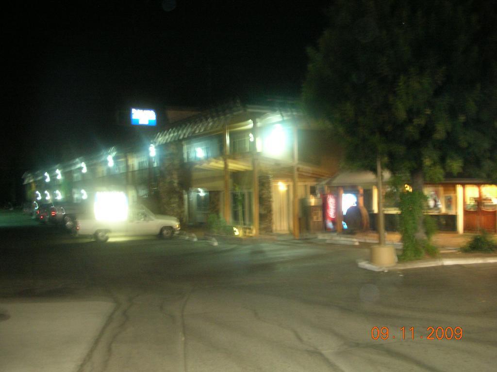 Parkside Inn פרסנו מראה חיצוני תמונה