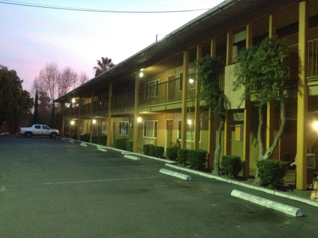 Parkside Inn פרסנו מראה חיצוני תמונה